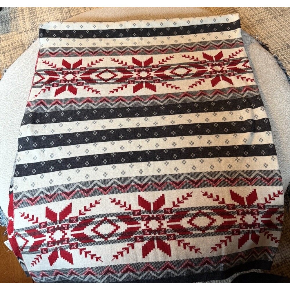 Queenwest Trading Co Cotton Throw Blanket Snowflake Gray White Red 50 X 60